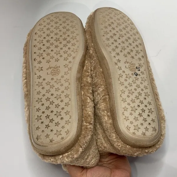 Joules fuzzy slippers‎ size 9/10 Tan - Image 7