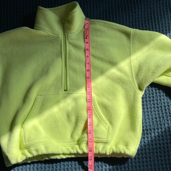 Aritzia Tna Yellow Fleece Sweatshirt - Image 11