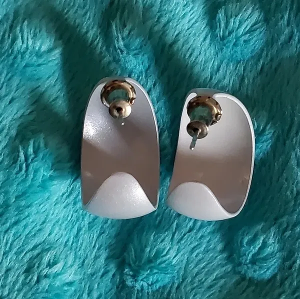 Vintage earrings​ Silver - Image 3