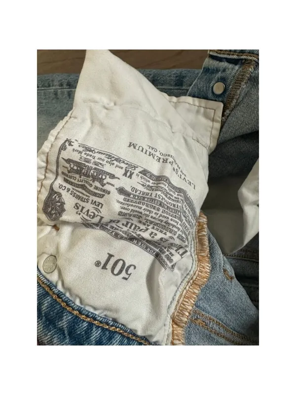 Levi's Women's Premium 501 Straight Leg Jeans Size 23 - Image 8