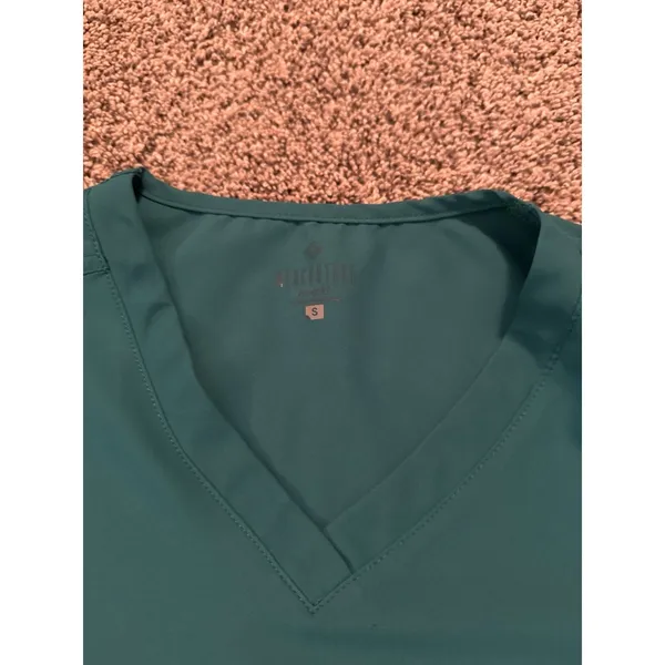 Med‎ Couture Women's Teal Green Short Sleeve Scrub Top Size Small - Image 2