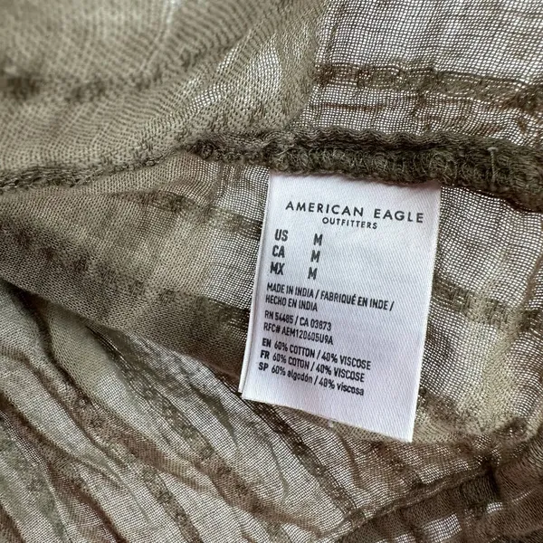 American Eagle size medium‎ long sleeve tiered green blouse peekaboo back - Image 4