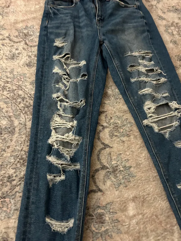 American Eagle Jeans - Image 2