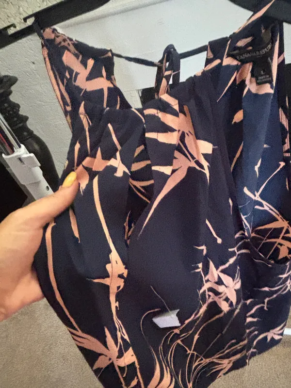 Banana Republic blue and pink tank top - Image 3