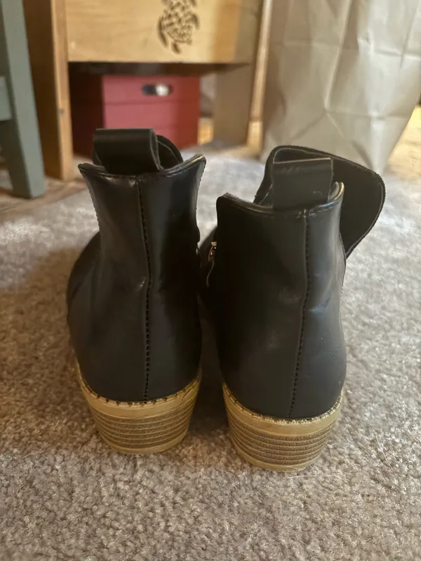 Black boots Size 39 - Image 2