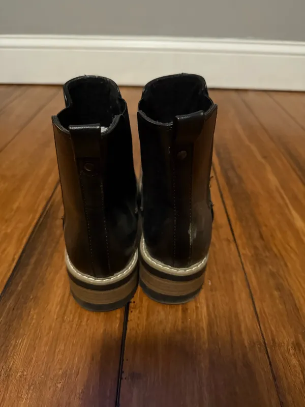 Universal Threads Black Boots - Image 3