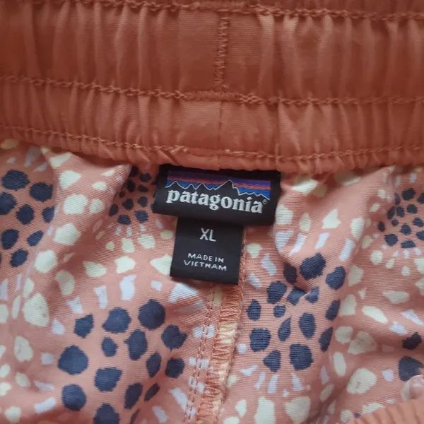 Patagonia Costa Rica Baggies shorts size XL girls fits women's size small short - Image 3