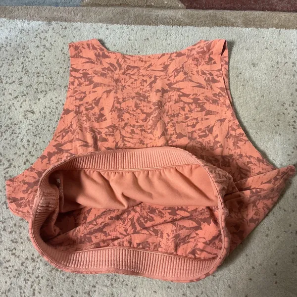 REI Co-op Active Print Crop Top Womens Medium Terracotta High Neck Ribbed Hem - Image 6