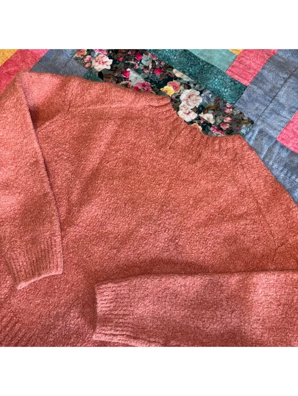 Everlane 65% WOOL Blend Coral Bouclé Woman’s Cozy Sweater, Size Small Outdoor - Image 4