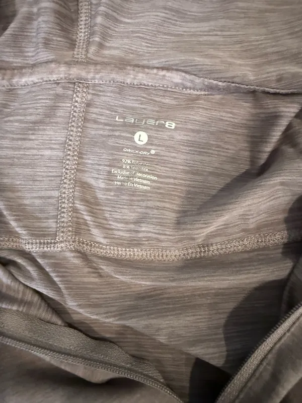 Layer 8 lightweight hoodie  - Image 5