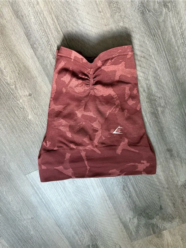 GymShark High Rise Gym Shorts Adapt Seamless Camo Small Maroon - Image 6