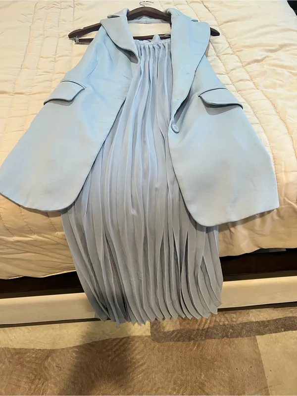 Sleeveless Light Blue Pleated Maxi Skirt - Image 6