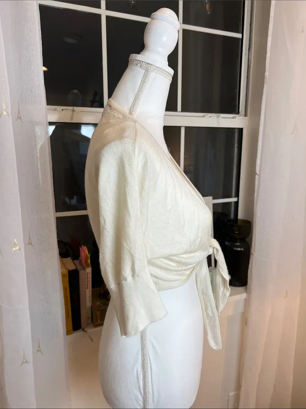 BONGO Y2K Cream Tie-Front Bandeau Top size medium. - Image 2