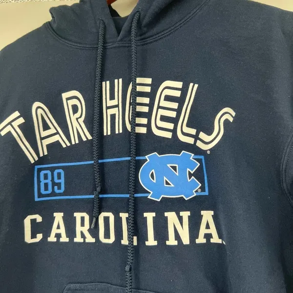 Gildan Carolina Tar Heels navy blue pullover unisex logo sweatshirt hoodie size small - Image 5