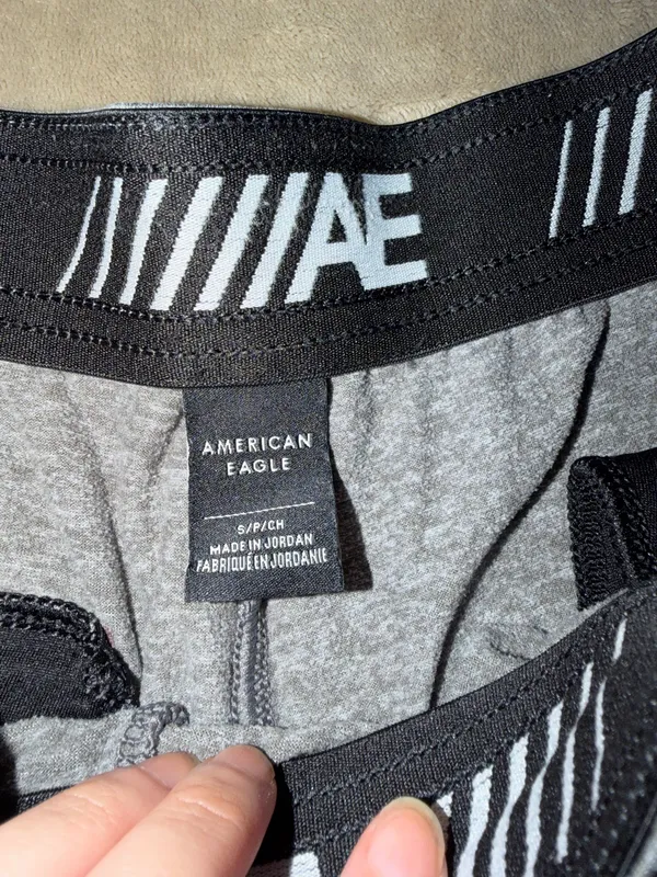 Grey American Eagle joggers - Image 4