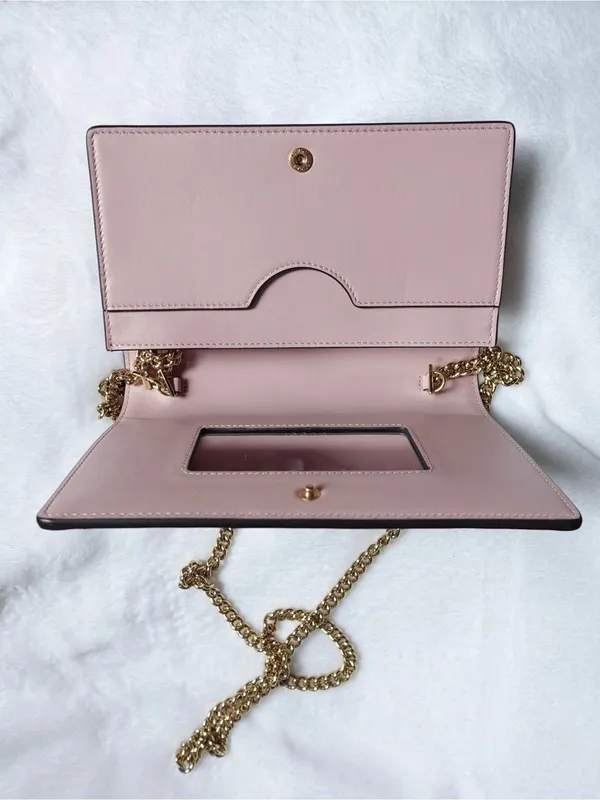 GUCCI Gg Matelassé Chain Wallet - Light Pink - Image 9