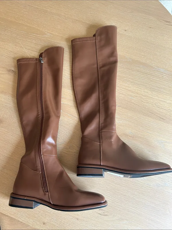 Torgeis Women's Genevieve Over The Knee Boots, Cognac, size 7.5, NWT no box - Image 4