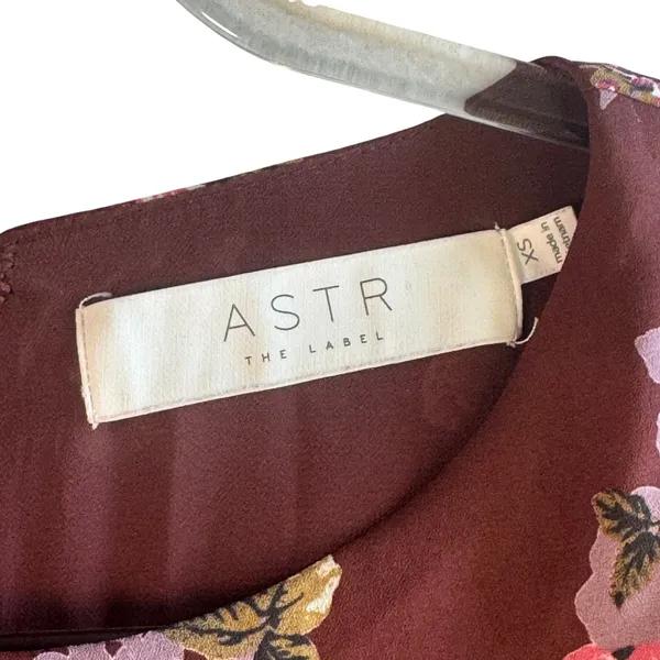 ASTR The Label Floral Mini Dress Burgundy Faux‎ Wrap S/S XS Soft Girl Romantic - Image 3
