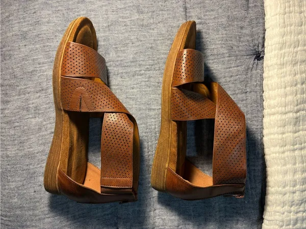 Pierre Dumas Brown Perforated Leather Wedge Sandals Women’s Size 7 - Image 3