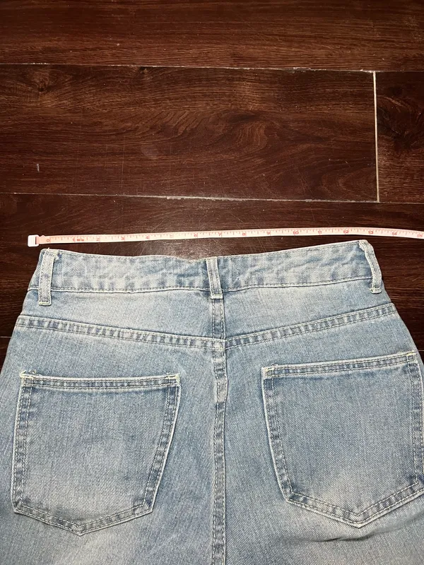 NWT Adika Distressed Jeans Size Medium - Image 6