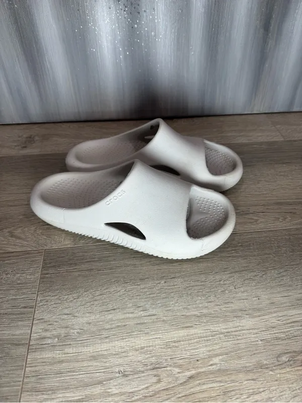 Crocs Mellow Recovery Slide - Image 3