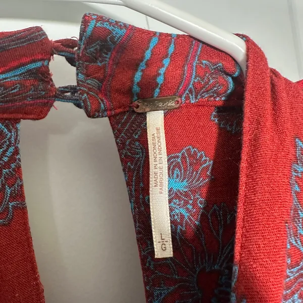 Free People Walking On A Dream Tunic Red Geometric Keyhole Large Western Boho - Image 3
