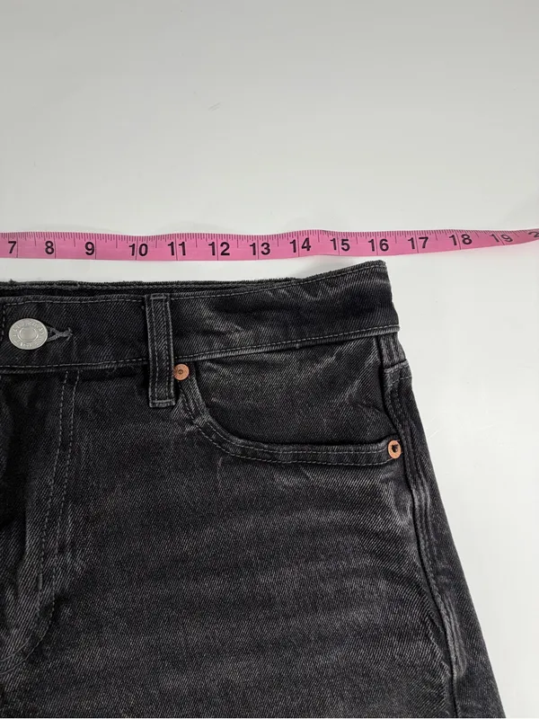 American Eagle Y2K Grunge Black Denim‎ Cutoff Shorts Distressed Raw Hem Womens 4 - Image 4