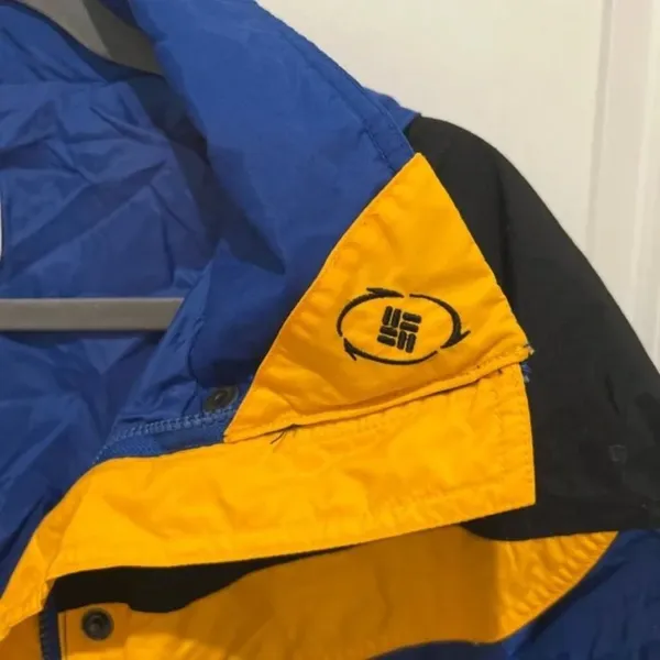Columbia Vintage Women’s Sportswear Winter Coat-Navy,Yellow,Black-size M - Image 14