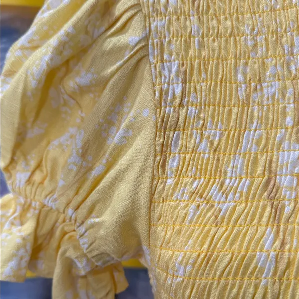 Sabo Skirt Light Yellow Ruffled Blouse - Image 6