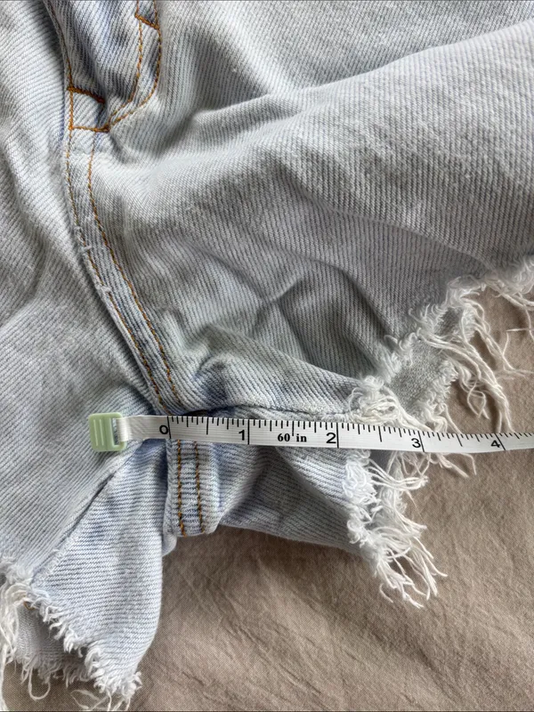 Zara Light Wash Frayed Denim Shorts - Image 6