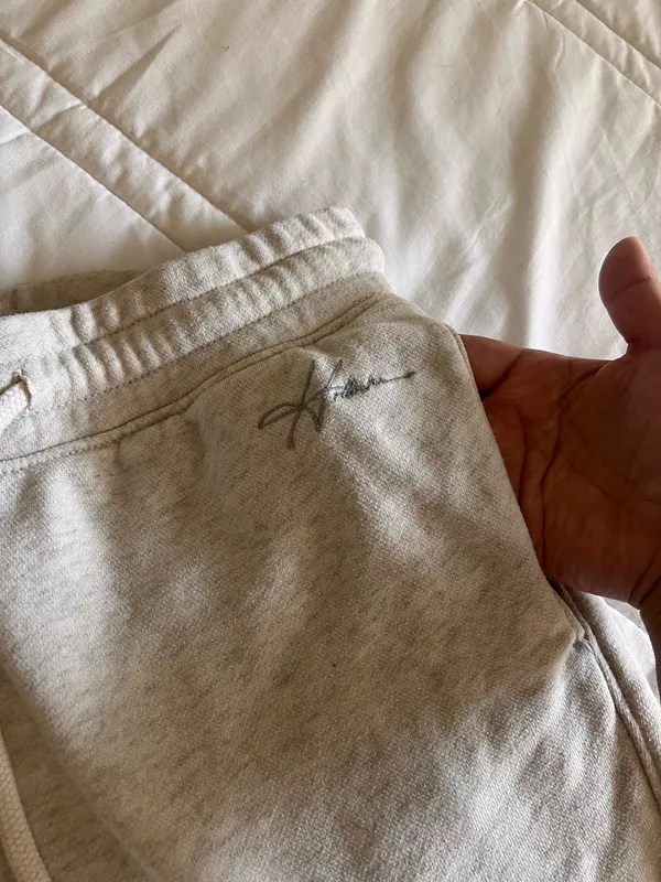 Hollister Grey Sweat Shorts - Image 4