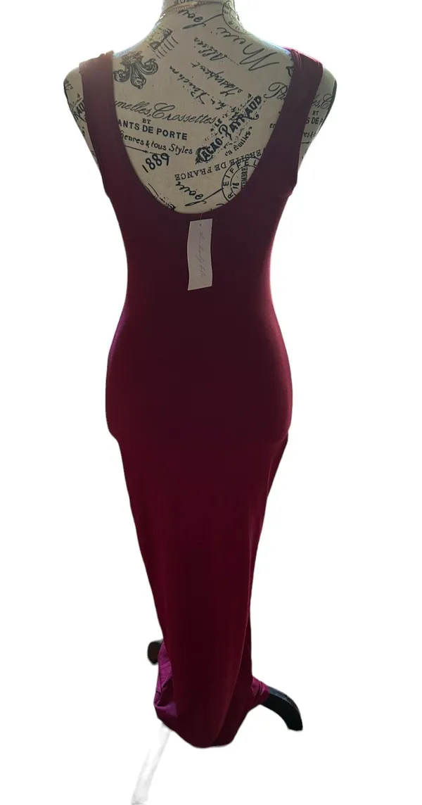 NWT Size Medium Maxi Dress Red - Image 3