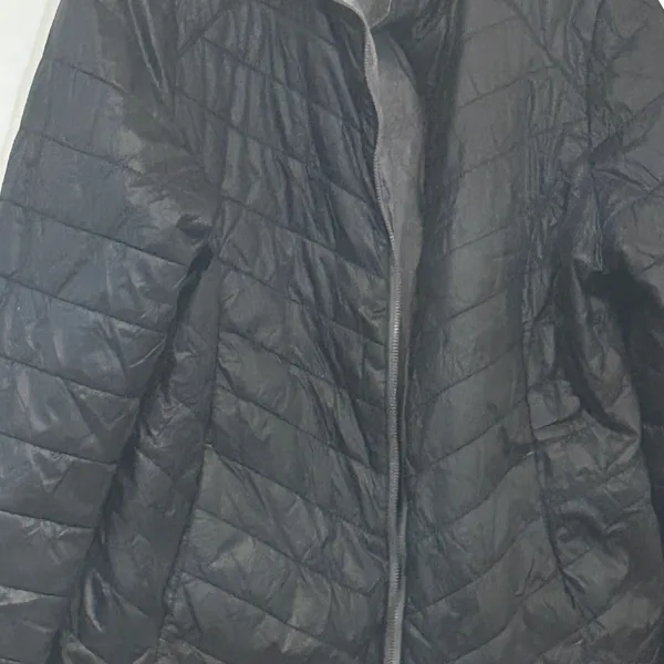 Free Country Gray and Black Jacket - Image 5