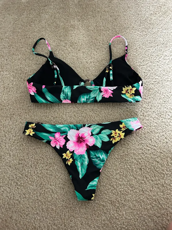 Tilly’s bathing suit  - Image 2