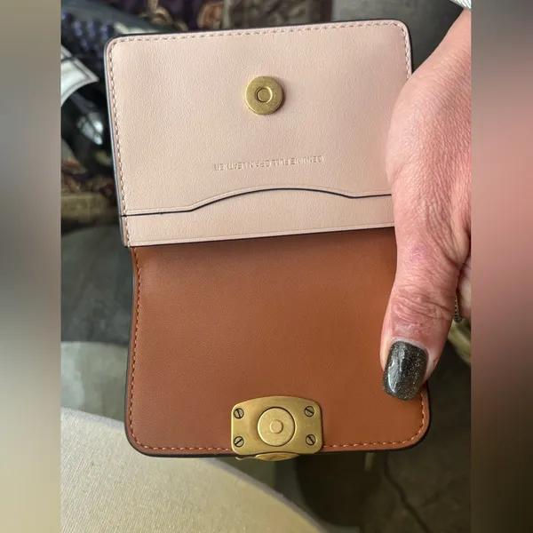 Authentic Coach 1941 calf leather Tan and Gold Card wallet - Image 7