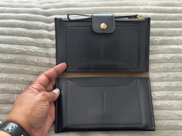 Touch Screen Long Wristlet Wallet In Royal Blue - Image 2
