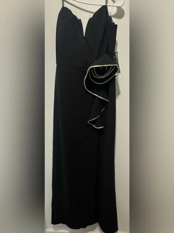 Speechless Black Strapless Sweetheart Gown with Side Ruffle and Slit - Image 3