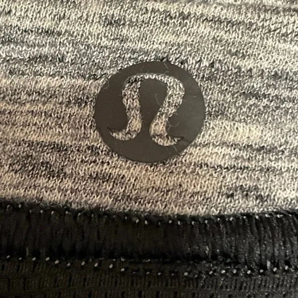 Lululemon Women's Gray Zipper Long Sleeves Heather Knit Pullover Sweater Top M - Image 4