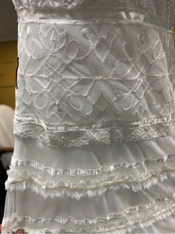 Ivory Tiered Lace Maxi Dress - Image 4