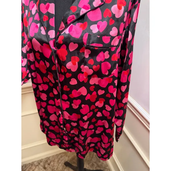 Frederick’s of Hollywood Valentine’s Day Satin Heart Pajama Top Romantic PJ - Image 4