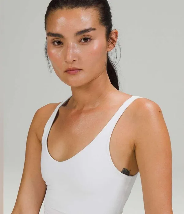 Lululemon White Align Crop Tank in Size 10 - Image 5