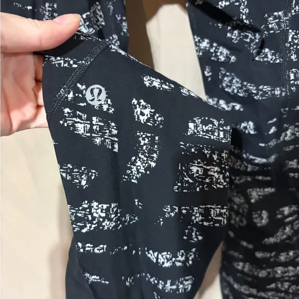 Lululemon leggings - Image 3