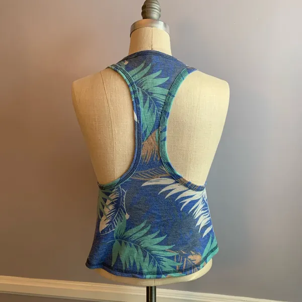 dELiA*s blue tropical racer back crop tank top - Image 3