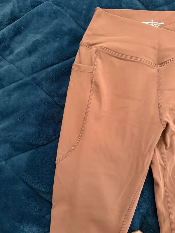 Brown Amazon Leggings with Pockets - Image 2
