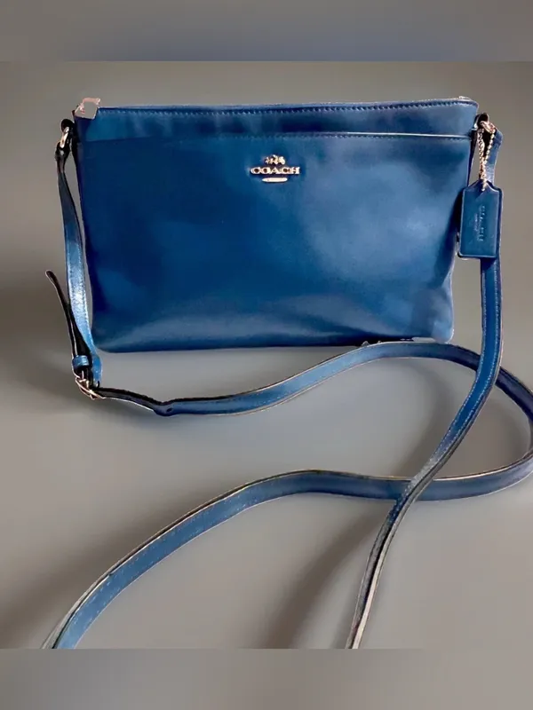 Coach East West Swingpack Crossbody Bag Blue Leather 52638 Beautiful In and Out - Image 8