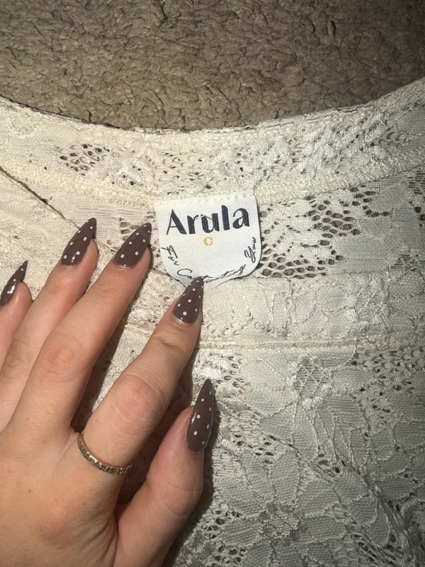 Cream lace top Tan - Image 3