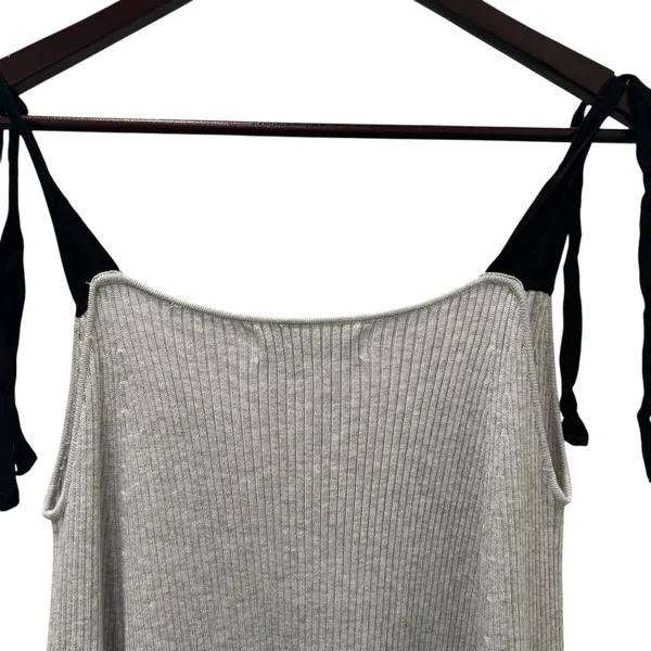 Zara Gray Ribbed Knit Dress V Neck Size Medium - Image 6