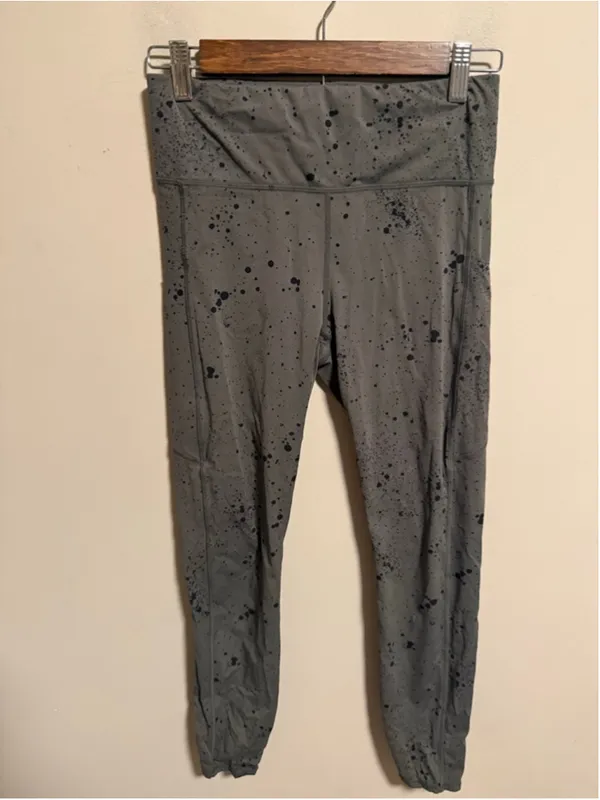 Vuori Stride Legging Oregano Splatter Pocket- Size Small - Image 7