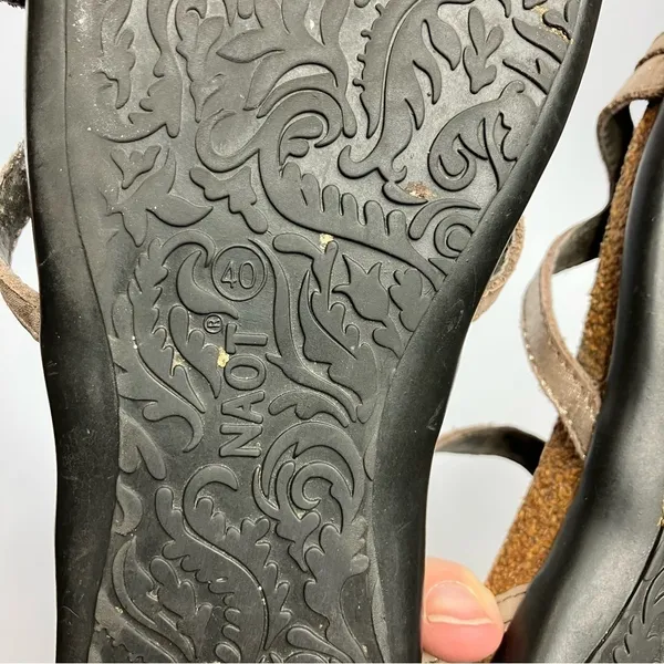 Naot corkbed‎ sandals size 40 Gold - Image 8
