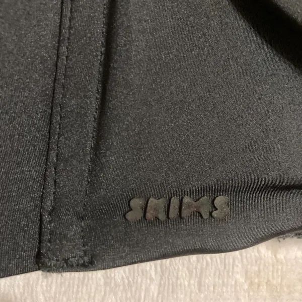 SKIMS Wireless Bra 38DD - Image 3